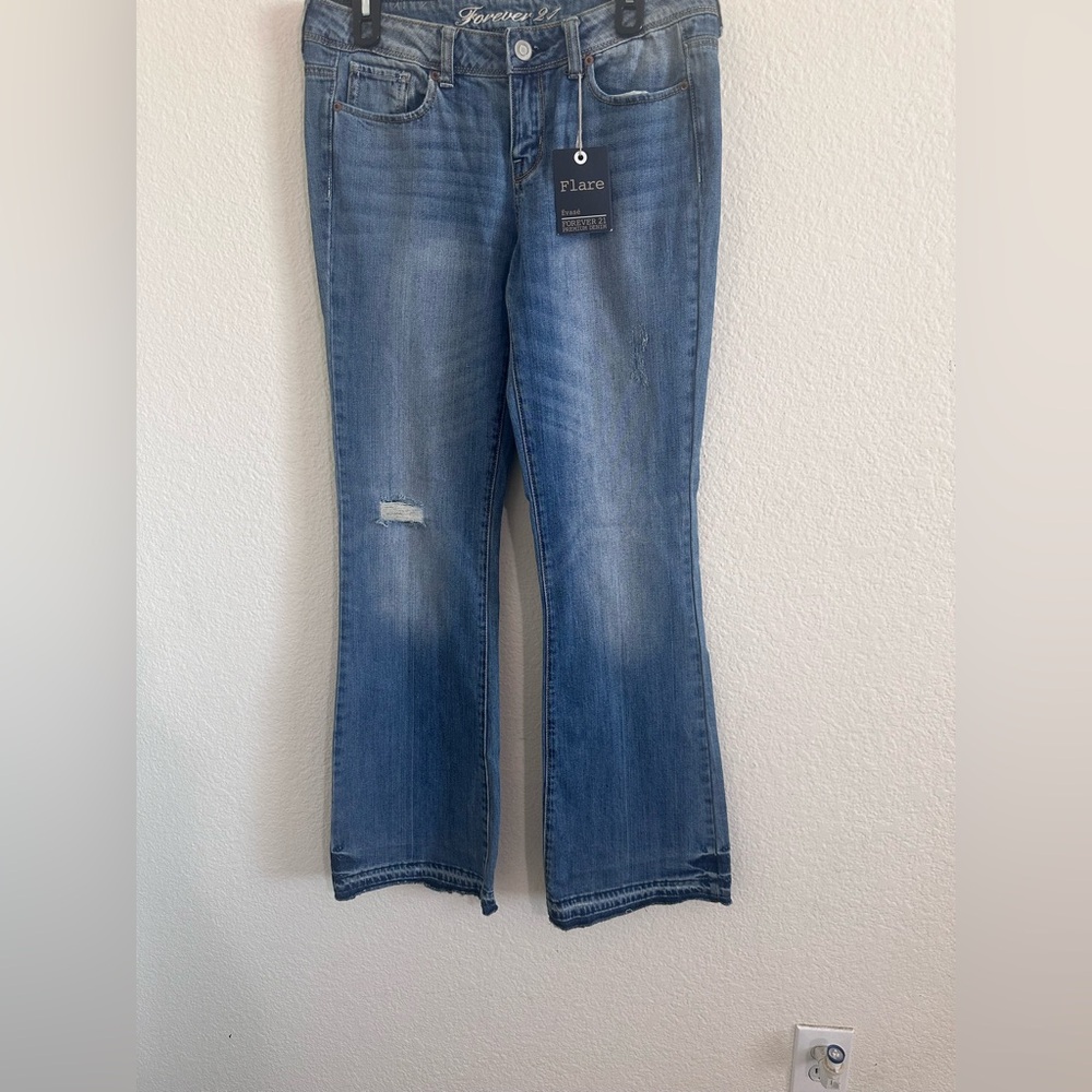 Forever 21 Blue Flare Jeans size 29x34